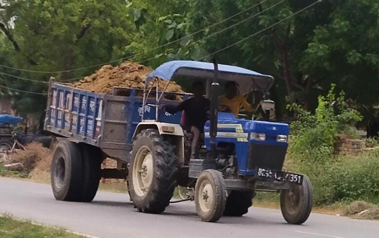 Varanasi: Mining mafia dominated in Cholapur, audio and photos going viral on social media