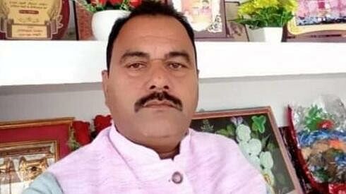 Bihar : CM नीतीश कुमार की पार्टी के प्रदेश सचिव नशे में धुत दिखे, पुलिस ने पकड़ा तो बोले- सस्पेंड करवा दूंगा