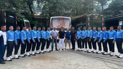 Fighter actor Hrithik Roshan shoots with real life  from Indian Air Force for Siddharth Anand film read
