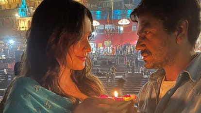 Jogira Sara Ra Ra Review in Hindi by Pankaj Shukla Nawazuddin Siddiqui neha sharma mimoh Sanjay Mishra ghalib