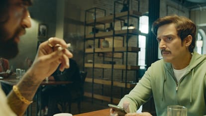 Aazam Movie Review in Hindi by Pankaj Shukla Shravan Tiwari Jimmy Shergill Abhimanyu Singh Indraneil Sengupta