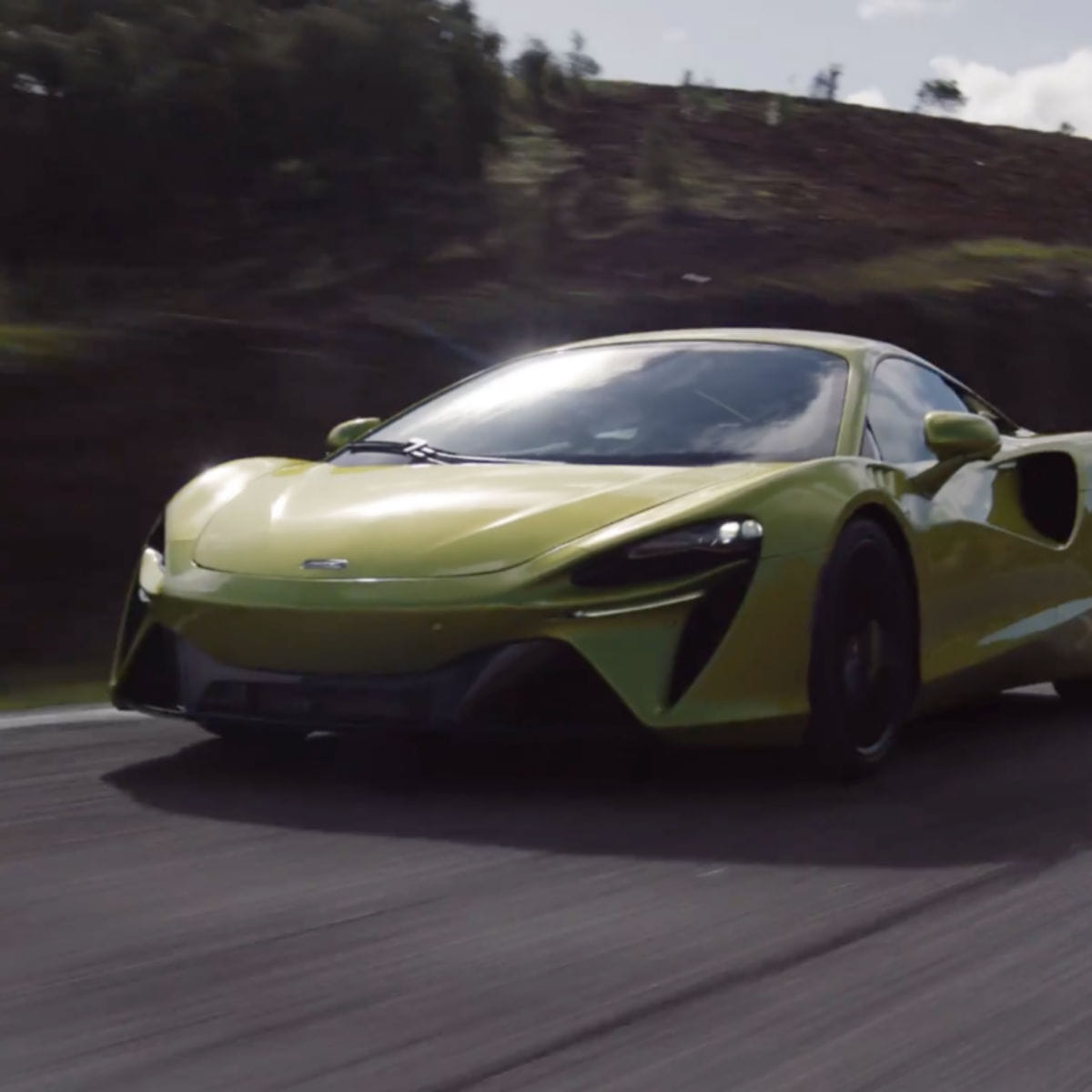 McLaren Automotive launches Artura Hybrid Supercar in India Know Price Speed Features Specs
