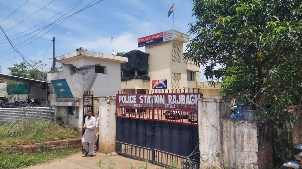 Kathua news: Police arrested two accused from samba in Chadwal robbery case weapons also seized