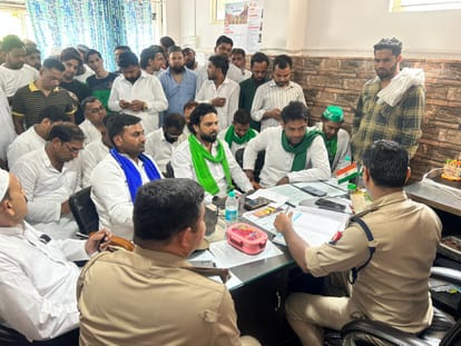 UP: Uproar over Vande Mataram at swearing-in ceremony in Meerut, Owaisi councilors leave without taking oath