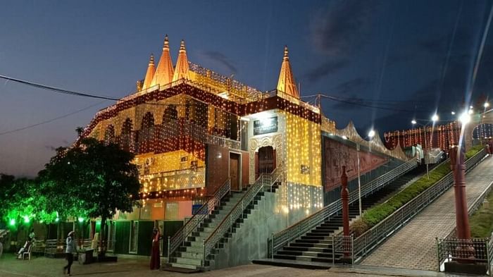 Sehore grand court of Goddess Vijayasan decorated with colorful lights for Devi Lok Mahotsav see photos