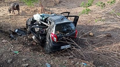 Jaipur-Jabalpur Road Accident Soldier car overturned one dead and another seriously injured