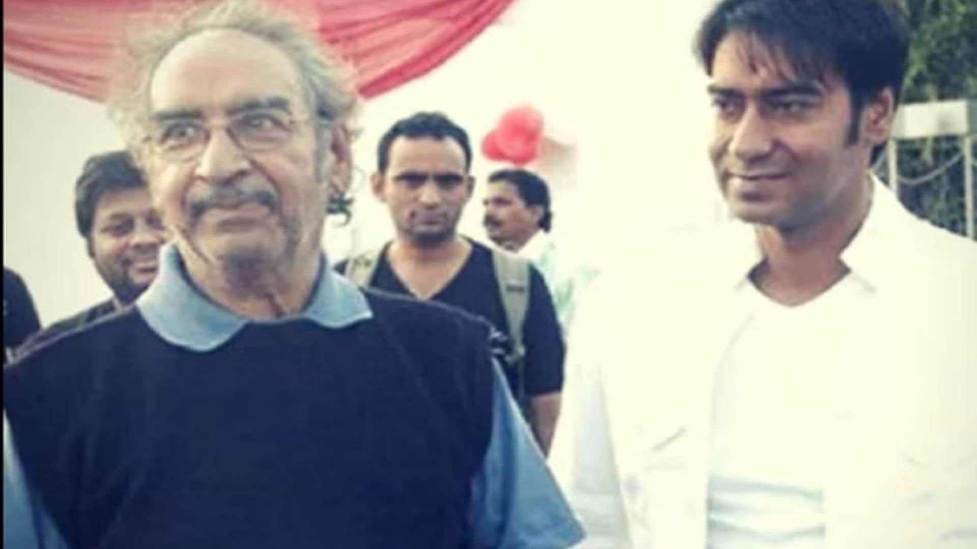 Veeru Devgan death Anniversary know how he saved his son Ajay life and interesting facts here in detail