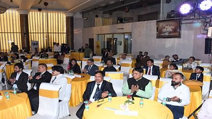 Himachal Icons Award 31 personalities who made a difference from the struggle got Himachal icons honor