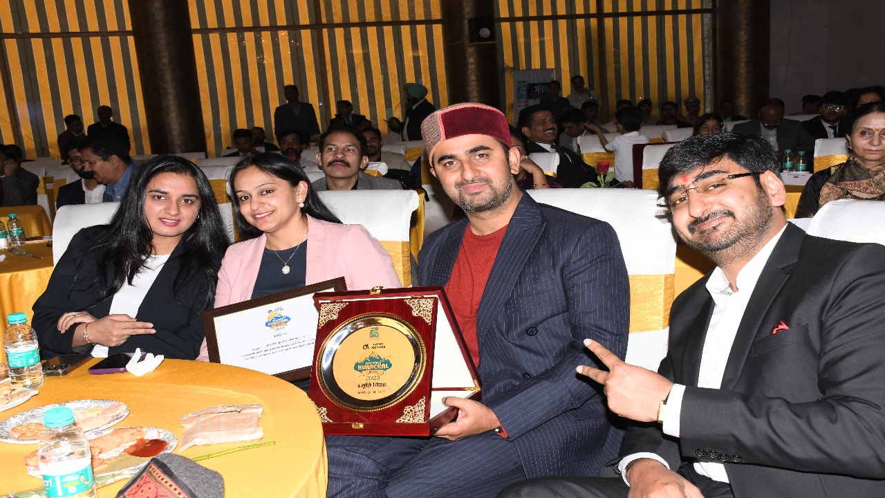 Himachal Icons Award 31 personalities who made a difference from the struggle got Himachal icons honor