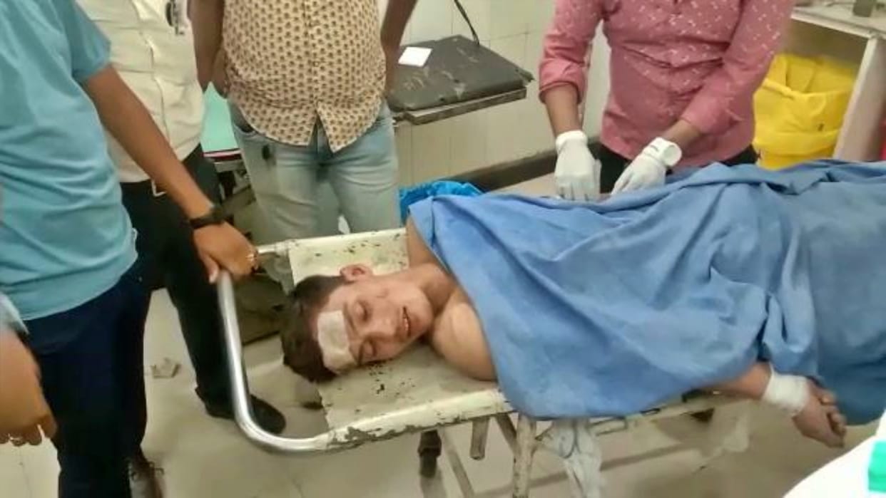 Symptoms of hydrophobia found in a young man who killed a woman and ate meat in Pali