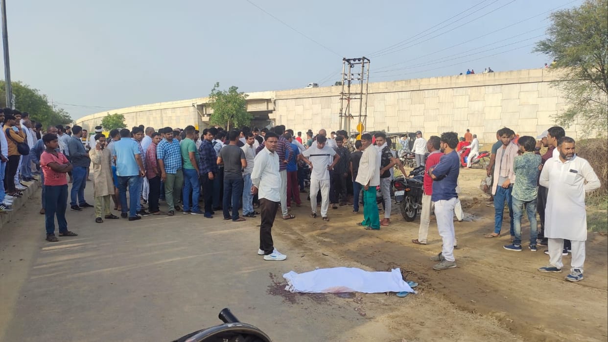 Eight-year-old child dies after being hit by a dumper in Rohtak of Haryana