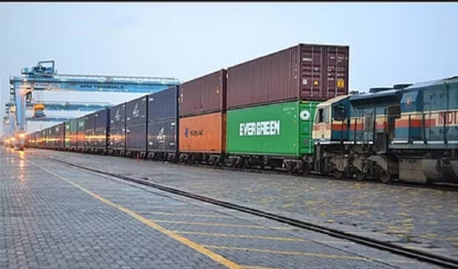NCR Railway: EDFC DDU route will open next month, train delays will improve