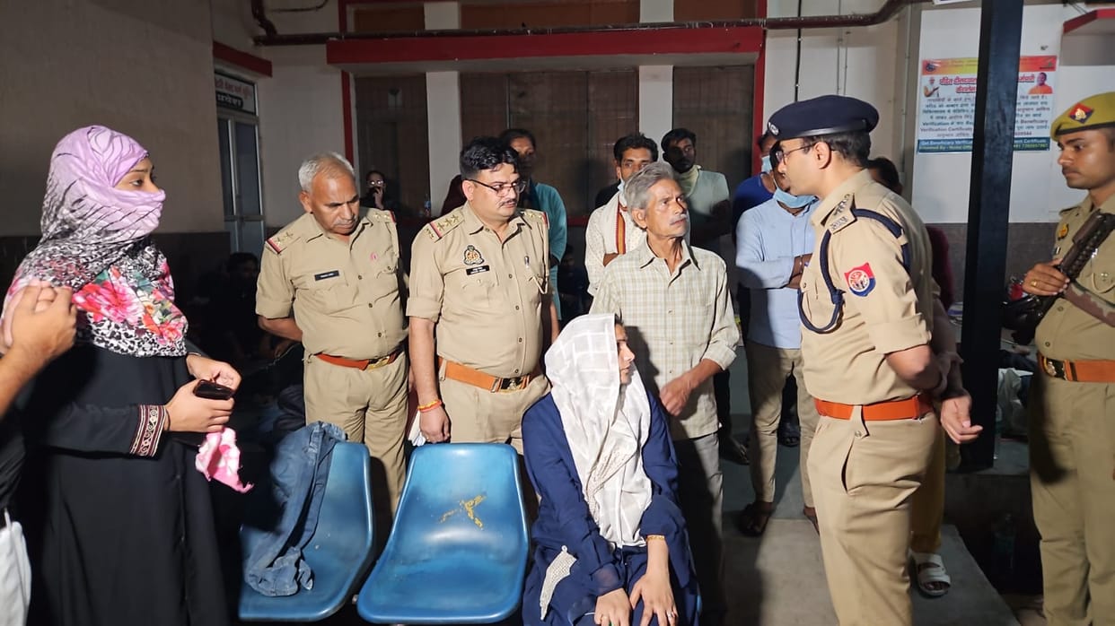 Ex councillors nephew was shot in Kanpur, Mannu Rahman is close to MLA Irfan, wife tears are not stopping