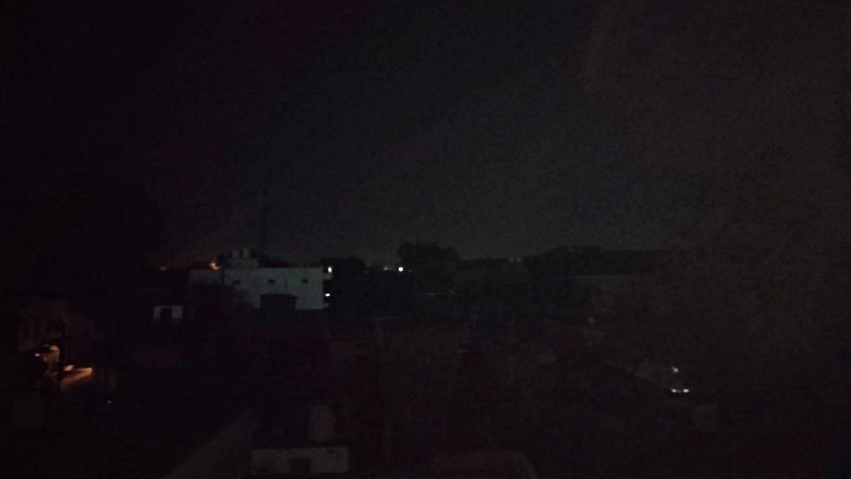Katni News Katni city immersed in darkness people representatives upset due to power cut