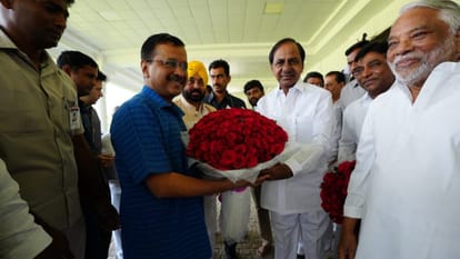 Delhi CM Arvind Kejriwal meets Telangana CM KCR in Hyderabad against ordinance by Centre news and updates