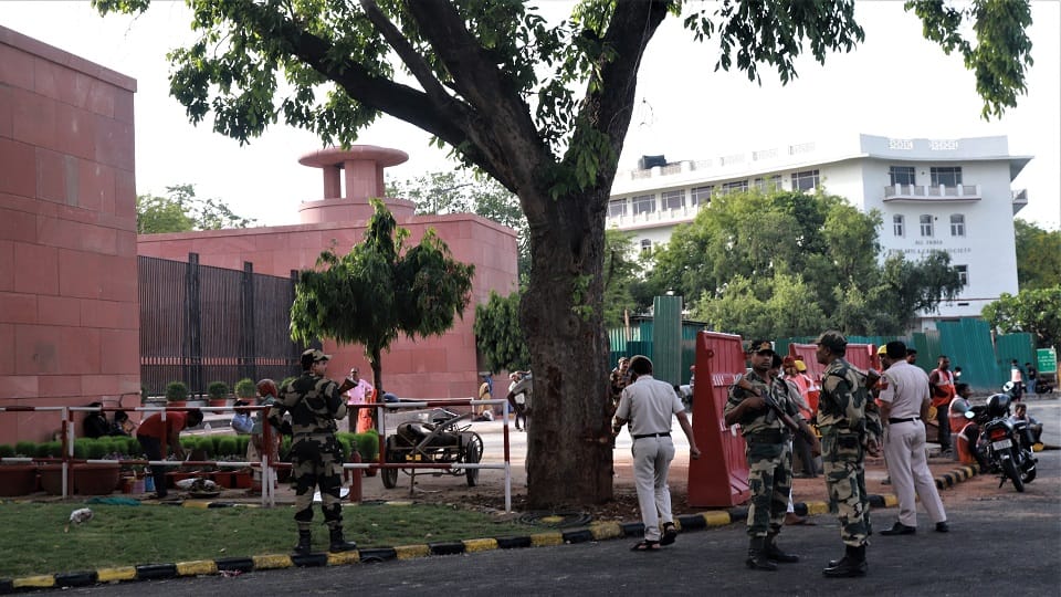 New Parliament Inauguration Trains will be stopped before coming to New Delhi 30 thousand policemen deployed