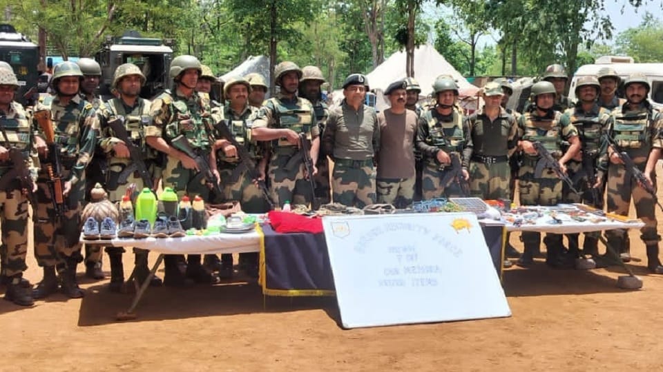 Encounter with Naxalites in Kanker Woman Maoist arrested and two-three Naxalites injured