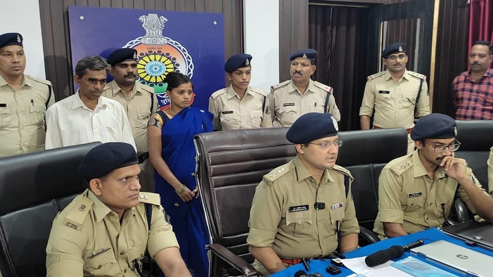 Wife along with her father killed her husband