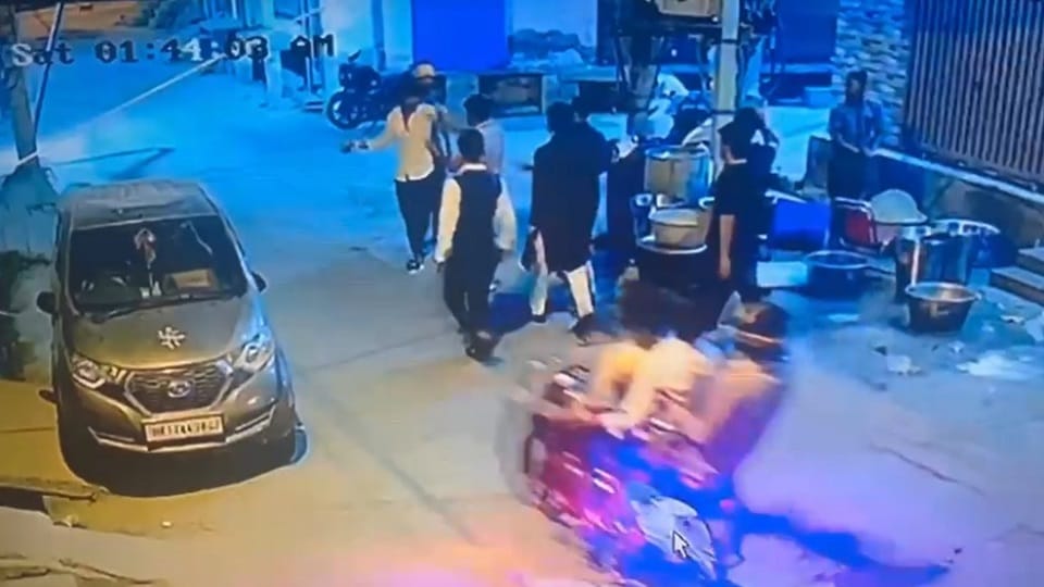 stabbed to death young man from Delhi came to wedding ceremony in Rohtak