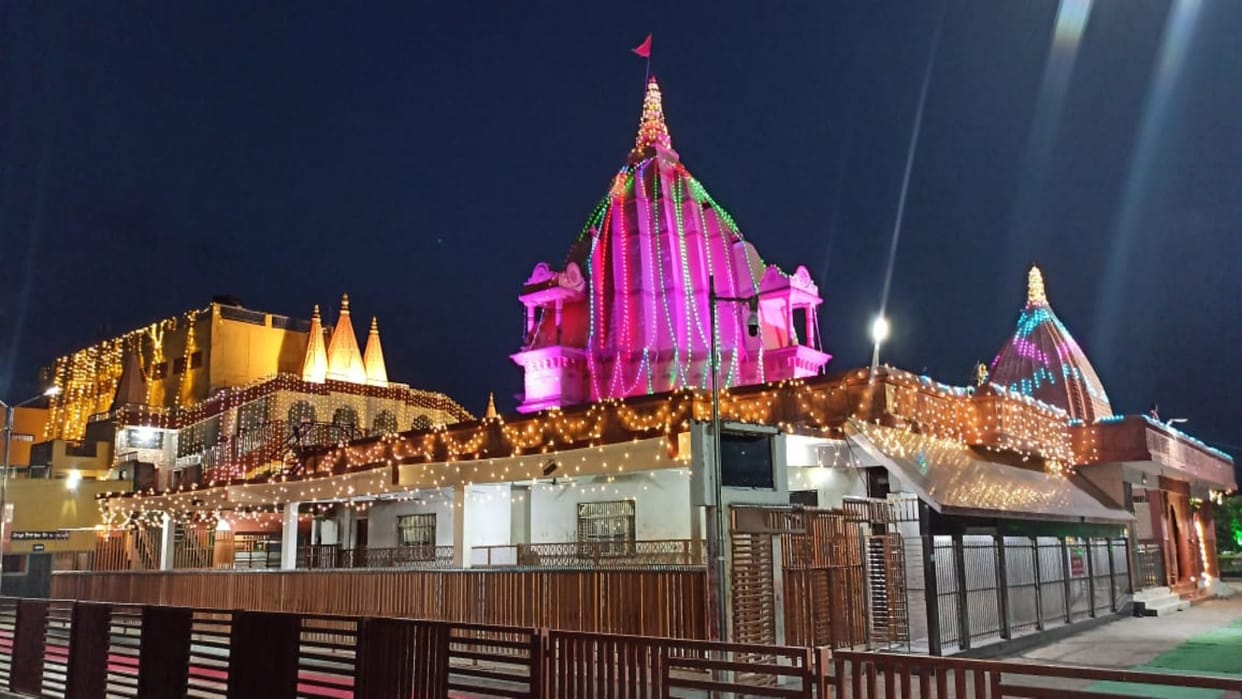 Road closed for a week in Salkanpur, ropeway and stairs can reach the temple