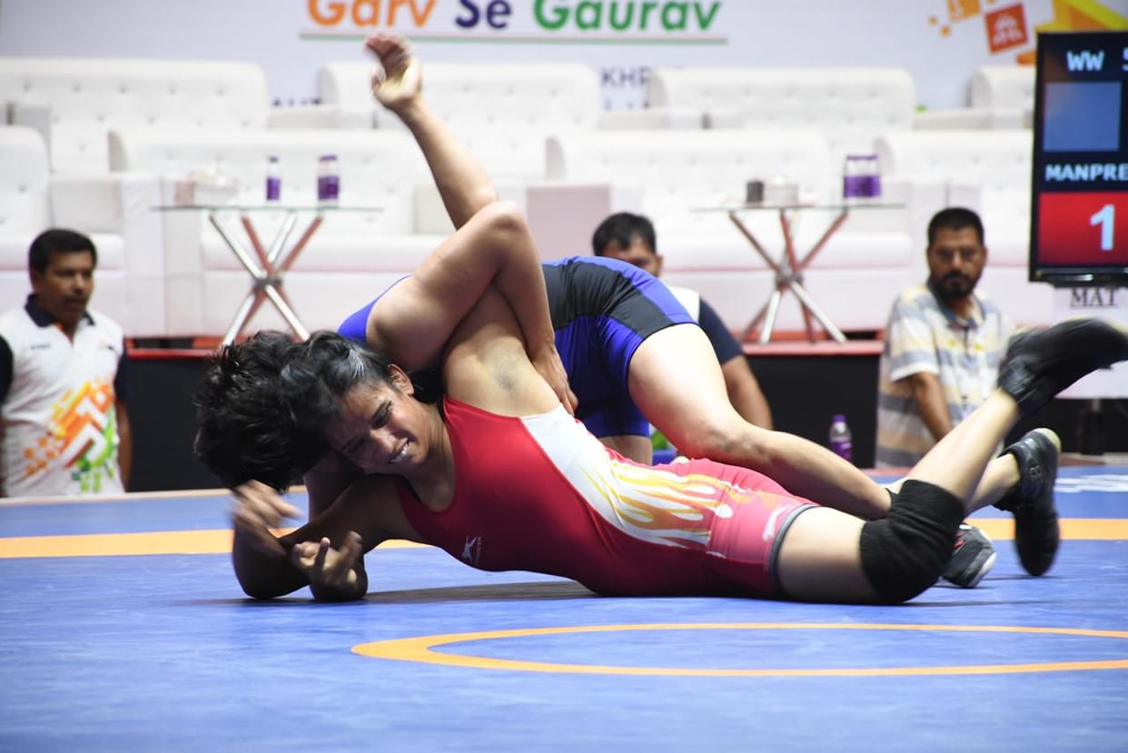 Khelo India: 'Dangal' of women wrestlers begins on first day in Varanasi, Khelo India University Games begins