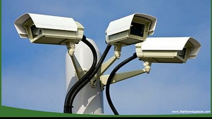 Kerala: हर दिन सड़क हादसों में हो रही थीं 10-12 मौतें, परिवहन मंत्री का दावा- AI कैमरों की वजह से आई इतनी कमी Kerala Transport Minister Road accident death rate has dropped in after AI cameras became operational news and