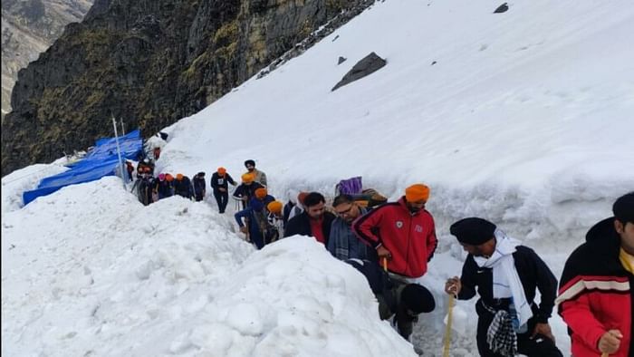 Hemkund Sahib Yatra 2023 temple covered in eight feet of snow happened after 13 years Photos
