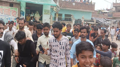 Ghatampur: Lover came to meet his girlfriend wearing a burqa