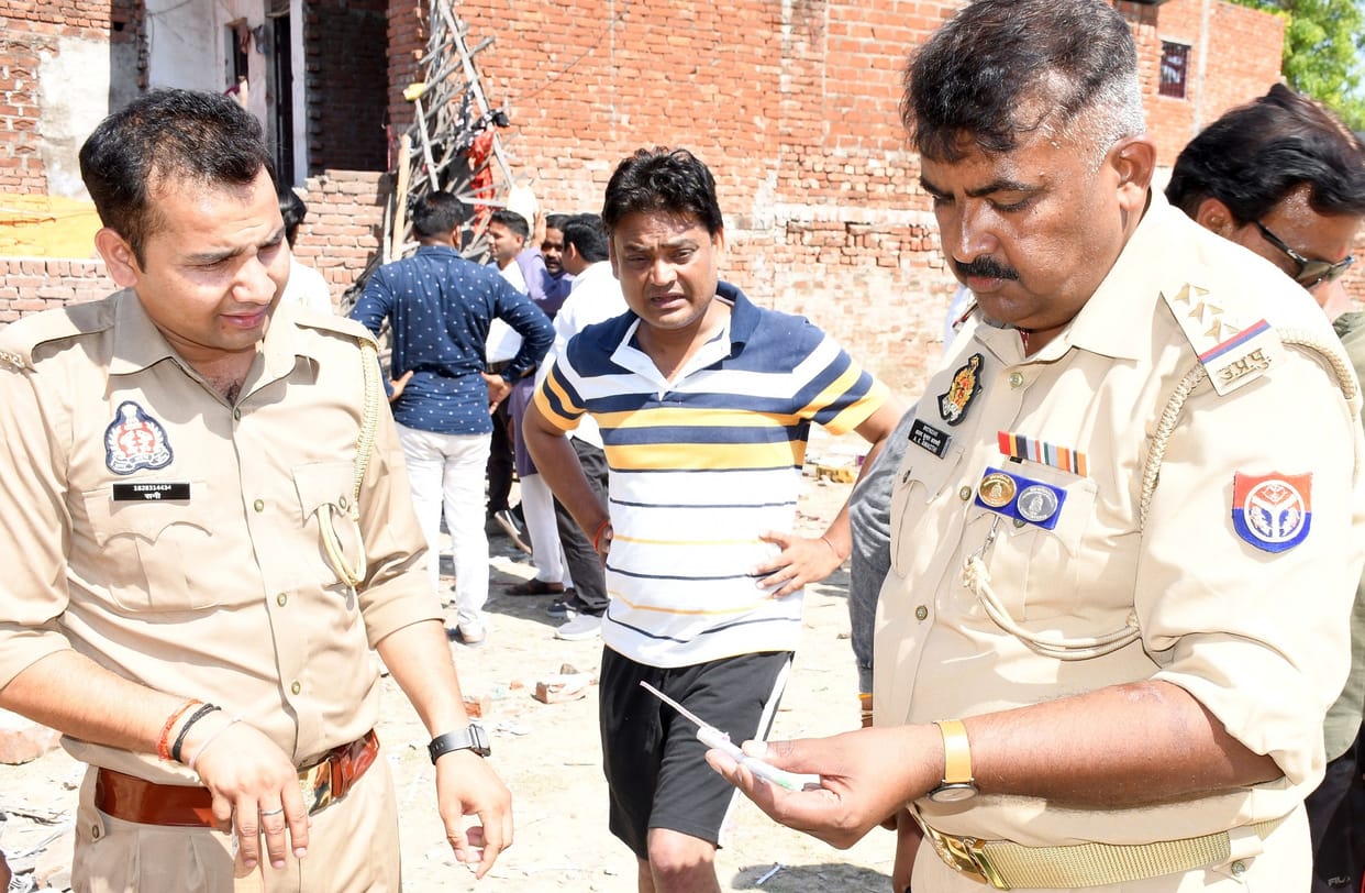 Kannauj Blast, Gunpowder recovered from the house, fireman sent to jail, forensic report revealed important