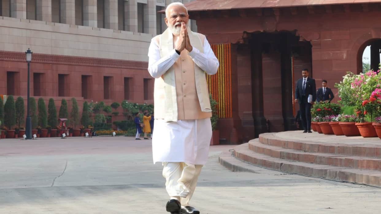 new Parliament Inauguration PM narendra Modi wear dhoti and kurta during Inauguration