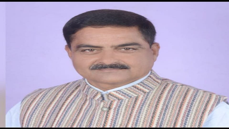 Threatened the former MLA Pratap Chaudhary