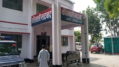 Hathras News: वेटर को बरातियों ने और ग्रामीणों ने उन्हें पीटा, 13 के खिलाफ शांति भंग में कार्रवाई waiter beaten by wedding guests, guests beaten by villagers