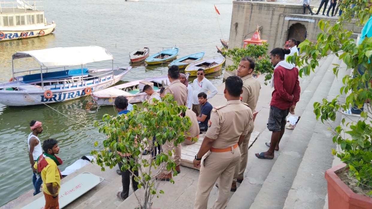 Youth dies due to drowning in river Ganga, dead body taken out, relatives on the spot