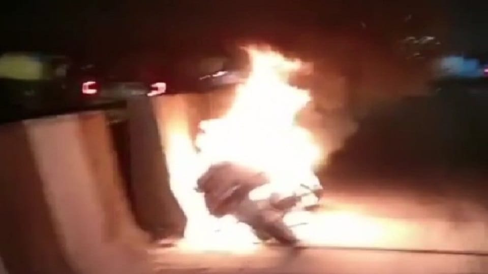 Burning Activa Scooty caught fire on Jawahar Pul driver saved his life by jumping