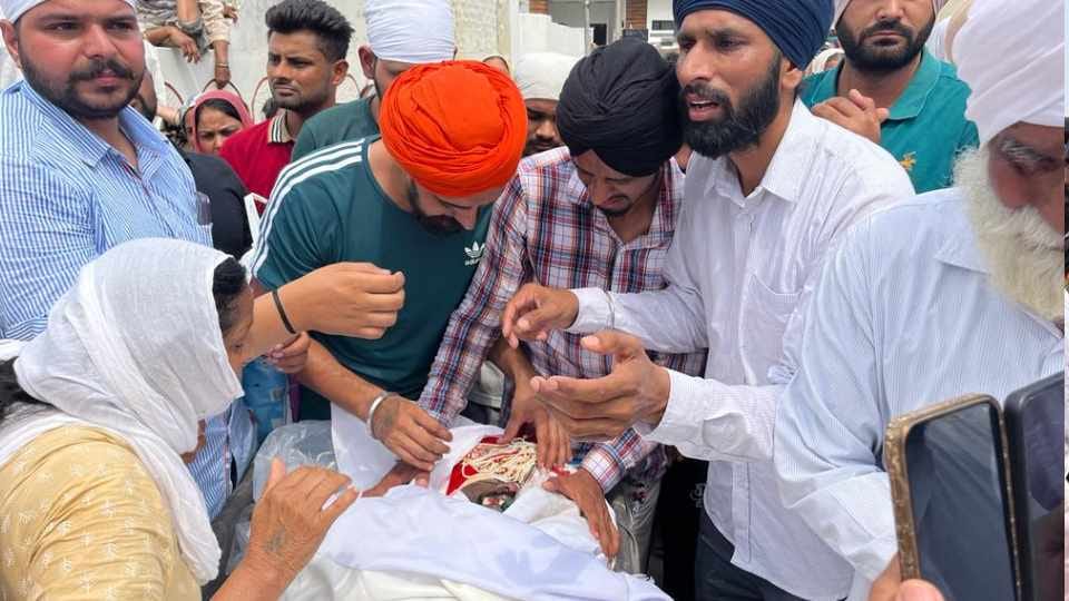 Martyr jawan cremated with state honors in Patiala