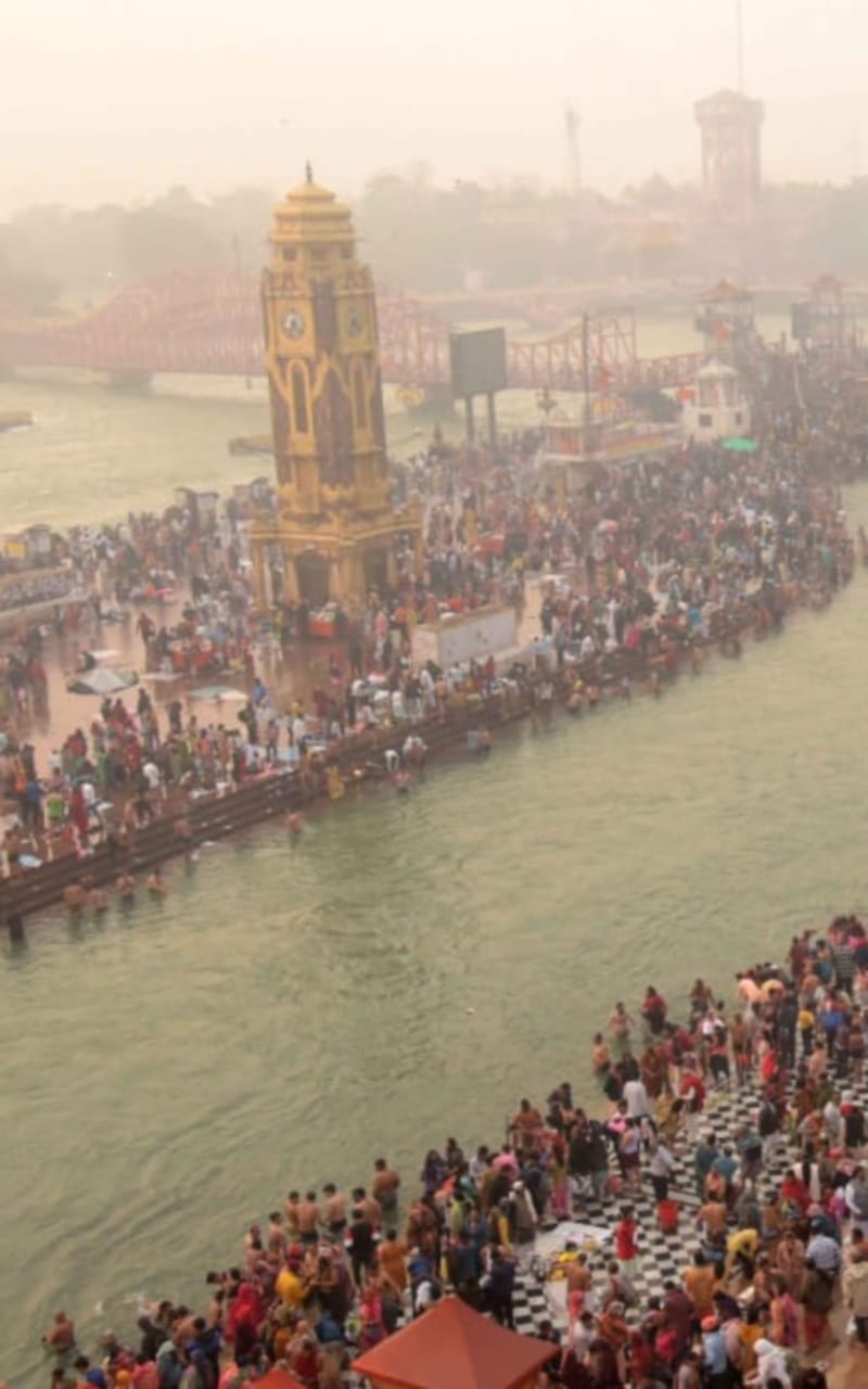 Somvati Amavasya 2024 Rare combination on this day know auspicious time for Ganga Snan and Dana Haridwar News