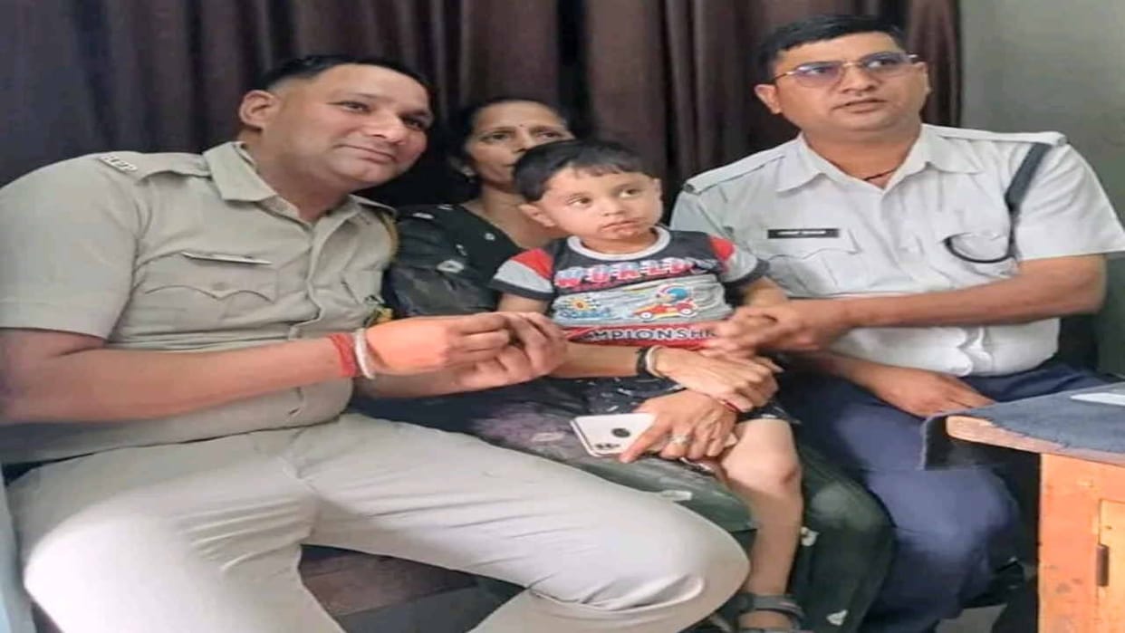 Three year old child went missing, social media introduced him to his family members in two and a half hours