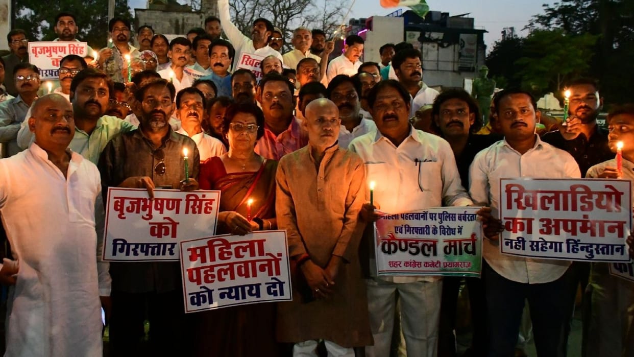 Congress workers take out candlelight march to protest arrest of wrestlers