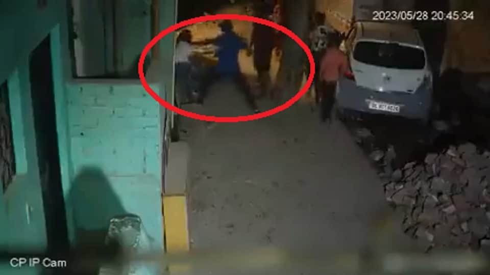 Sakshi Murder Case: Delhi's Shahbad Dairy Area Youth Kills Minor Girl News in Hindi