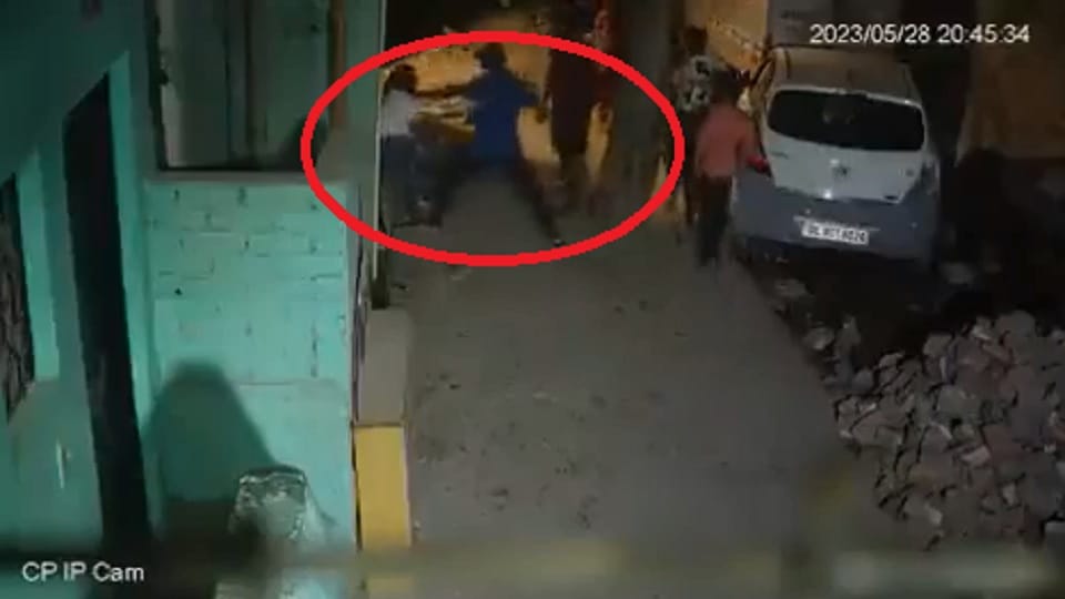 Sakshi Murder Case: Delhi's Shahbad Dairy Area Youth Kills Minor Girl News in Hindi