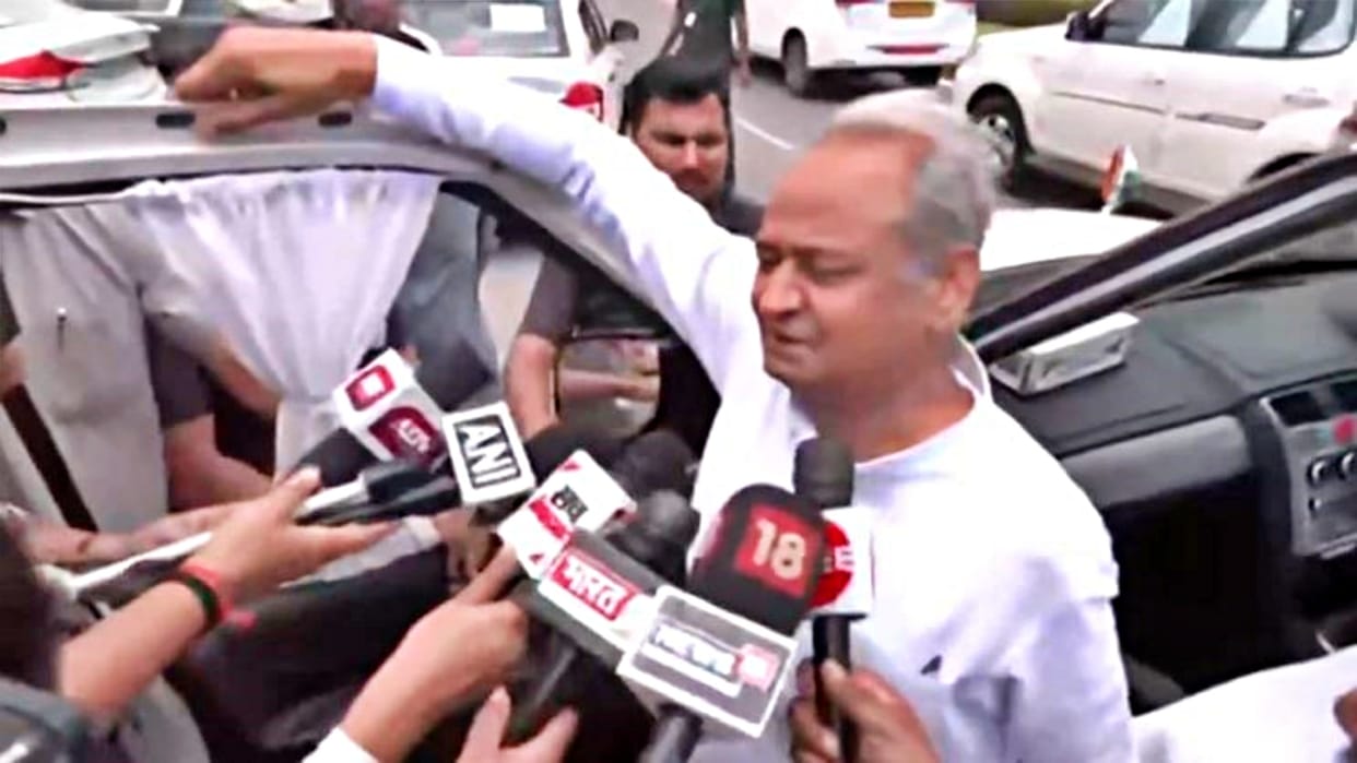 Gehlot said that the high command is not so weak that it started offering posts to persuade the leader