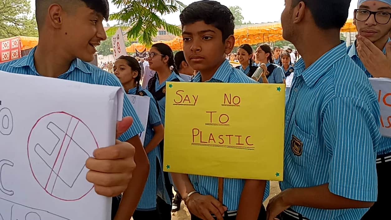 jammu Polythene Free rally organized by jammu municipal corporation and amar ujala