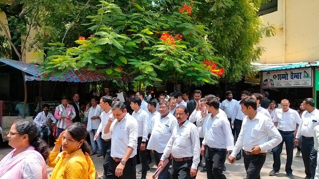 Protest against campaign against outsiders in varanasi courts offices