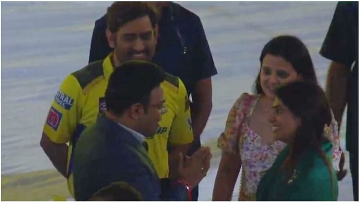 IPL 2023: Ravindra Jadeja hugs Rivaba and Dhoni hugs Sakshi after CSK  victory vs GT, Jiva-Nidhyana and Arya