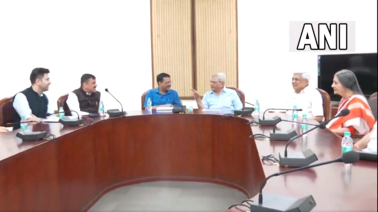 delhi cm arvind kejriwal meets cpim sitaram yechury seeks support against centre ordinance