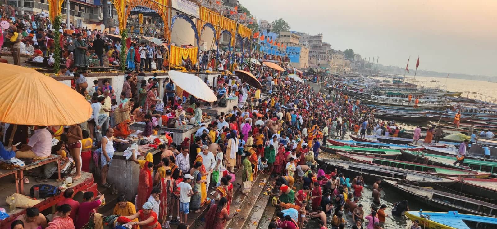 Ganga dussehra 2023: A dip of virtue on the banks of the Ganges, people coming from far and wide, a fair on th