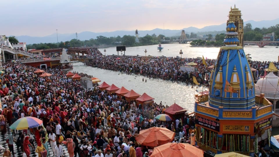 Ganga Dussehra 2023 News Today Devotees Took Holy dip in Ganga Haridwar