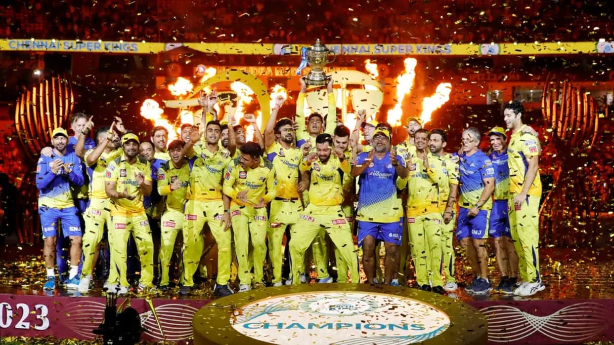 IPL 2024 Will MS Dhoni csk team play playoffs again Sunil Gavaskar made predictions about Chennai Super Kings