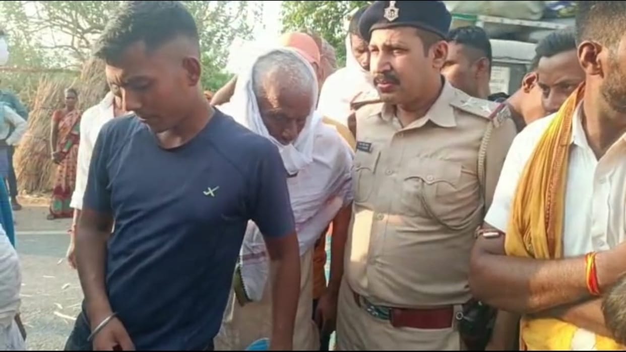 Miscreants shot dead a young man in a dispute over grass cutting in Munger