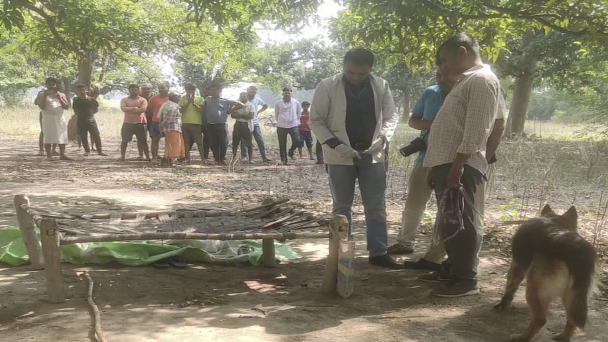 man murdered in garden in Prayagraj of uttar pradesh news